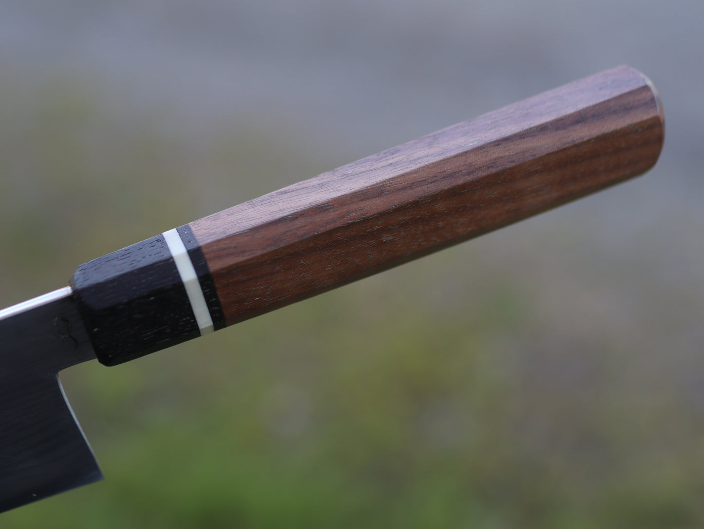 Side stack gyuto