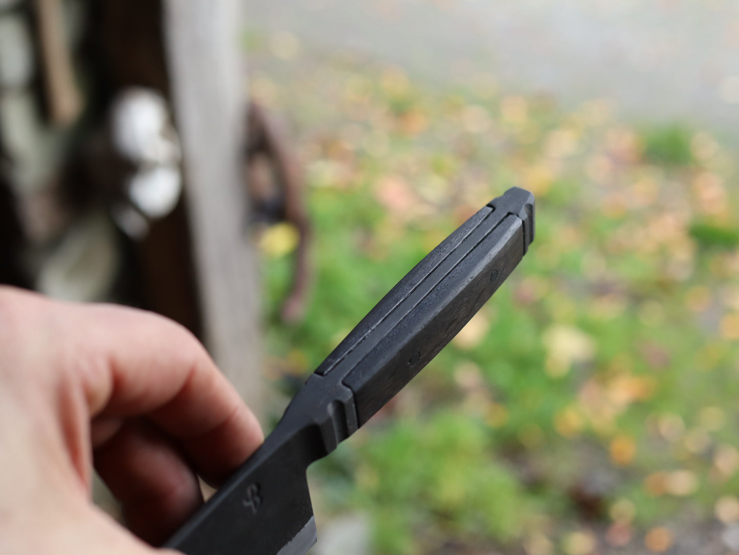 Integral full tang gyuto