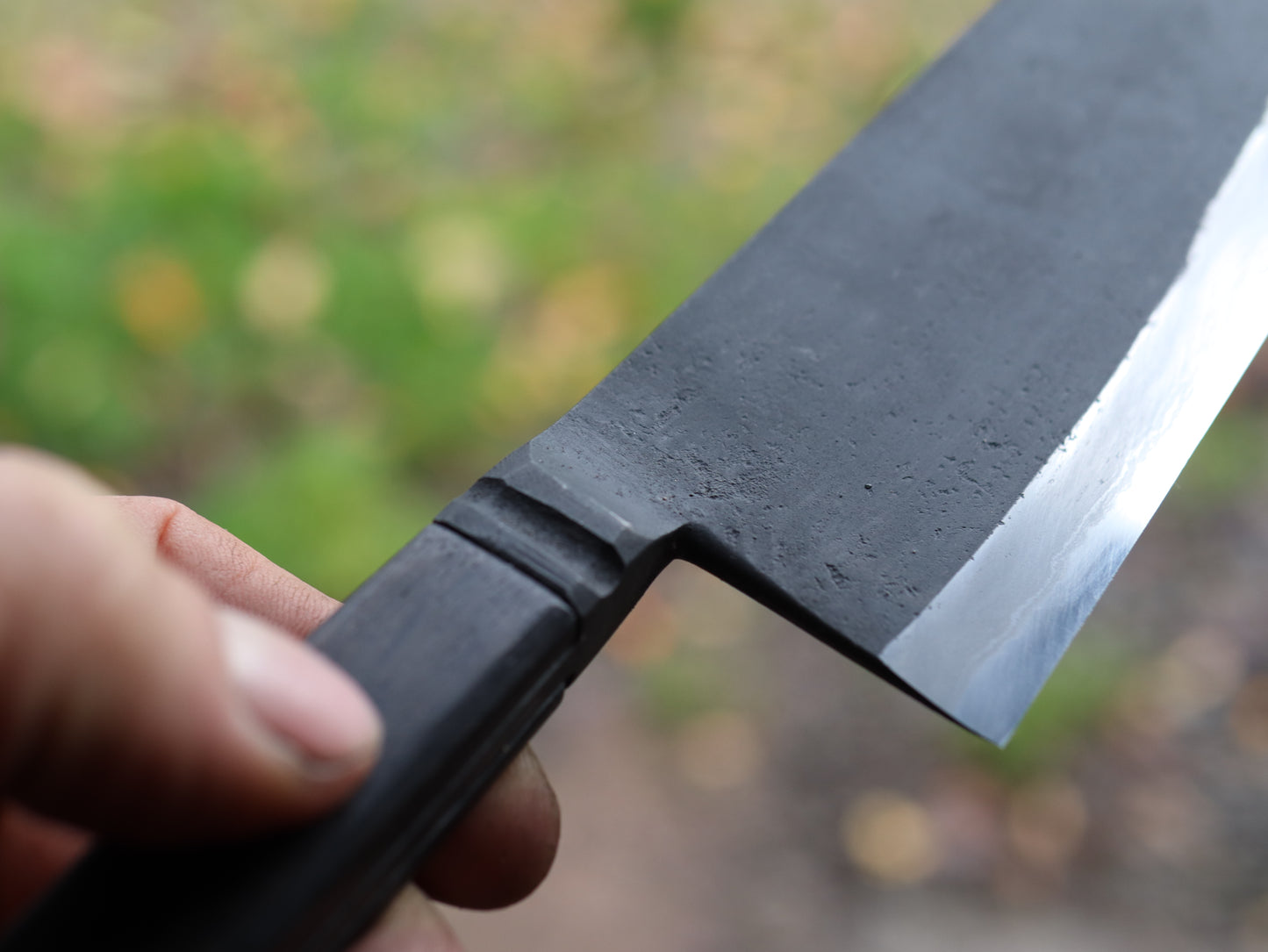 Integral full tang gyuto