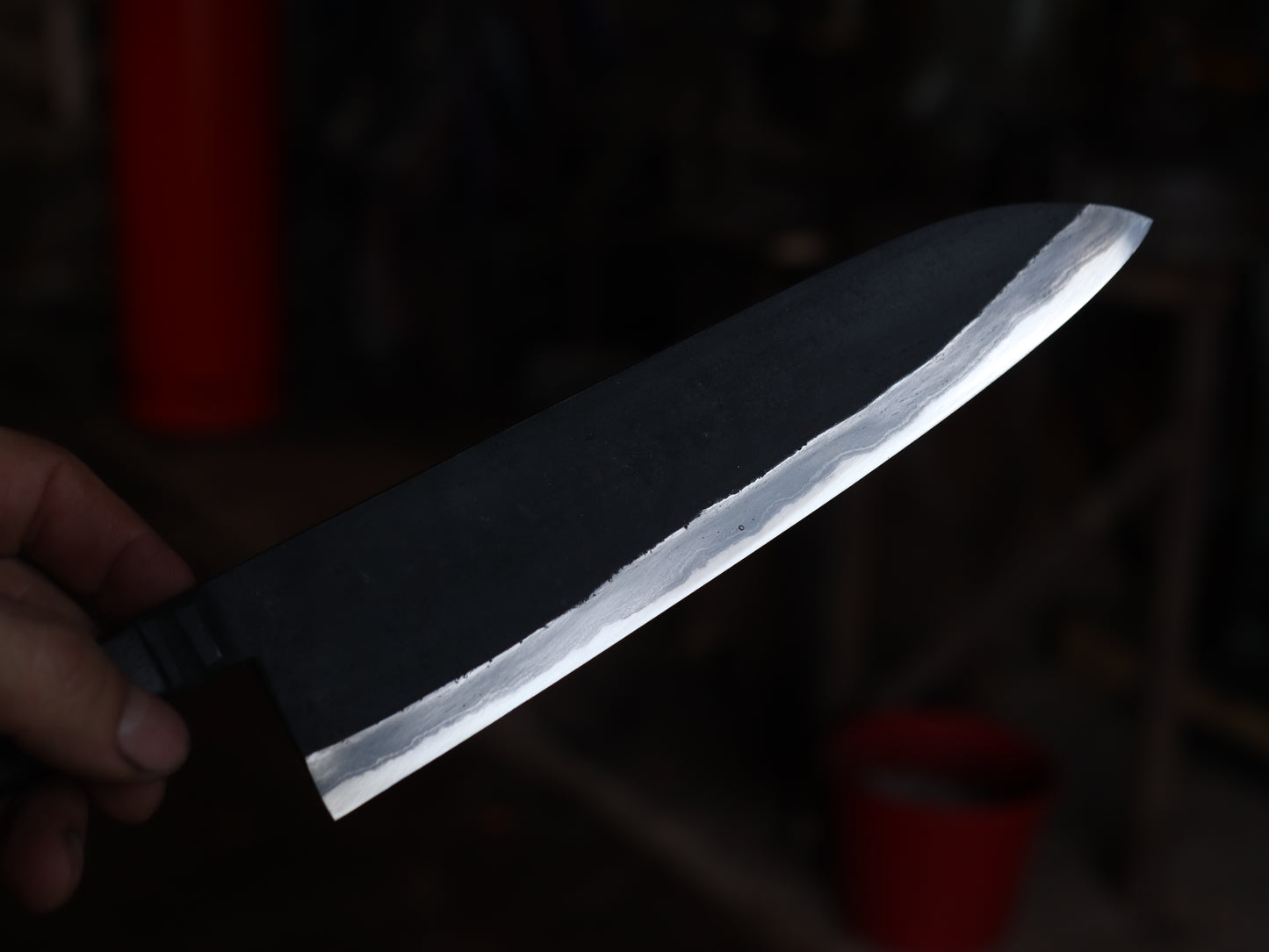 Integral full tang gyuto