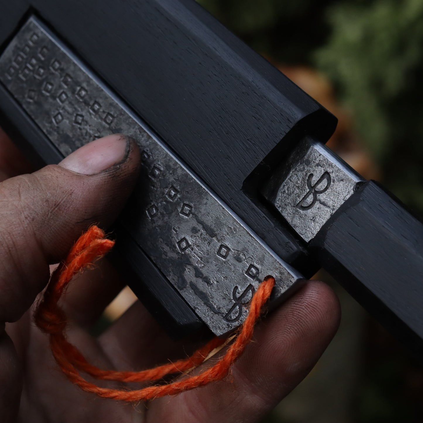 2027 CUSTOM KNIFE SLOTS